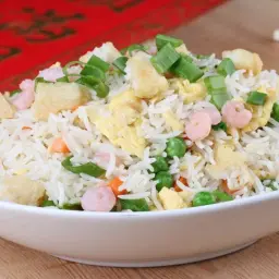 أرز مقلي مع ثمارالبحر